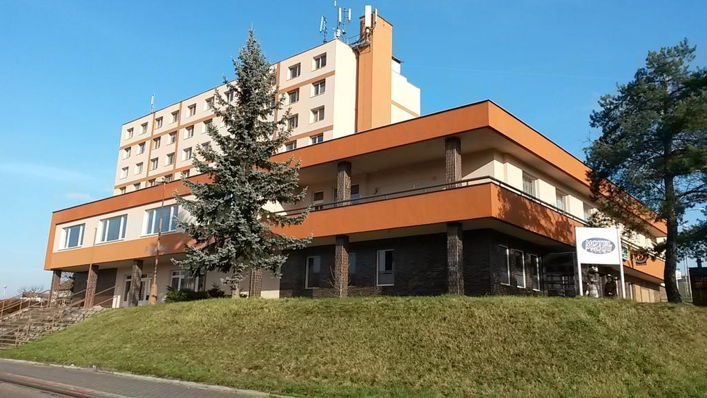 Hotel Probe Blansko Esterno foto